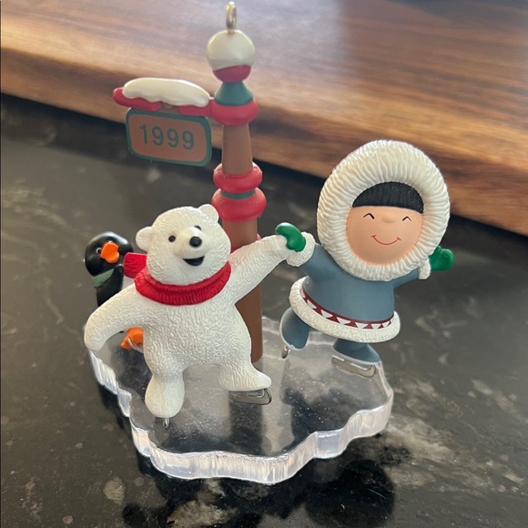 Vintage Hallmark Frosty Friends 1999 #20 Holiday Ornament - Picture 2 of 13